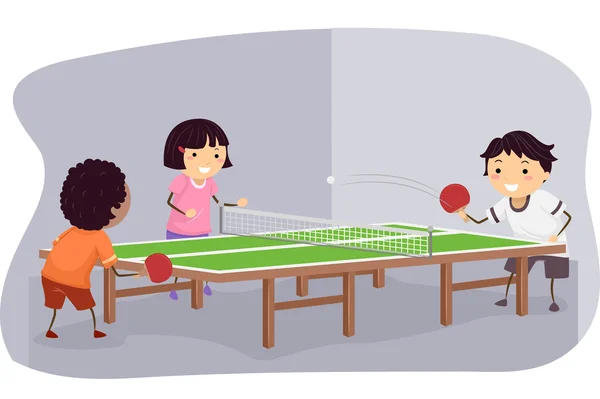 Dzieci grać w tenisa stołowego — Zdjęcie stockowe