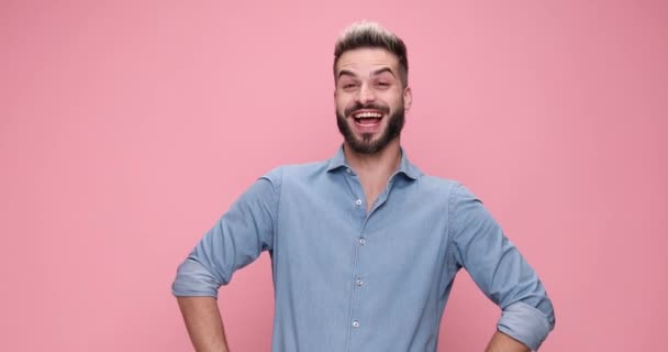 Attractive Casual Man Standing His Arms His Waist Laughing Full — Stock videók