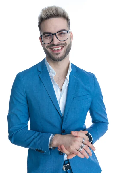 Smiling Bearded Man Blue Suit Untied Shirt Wearing Eyeglasses Holding — Stock Photo, Image