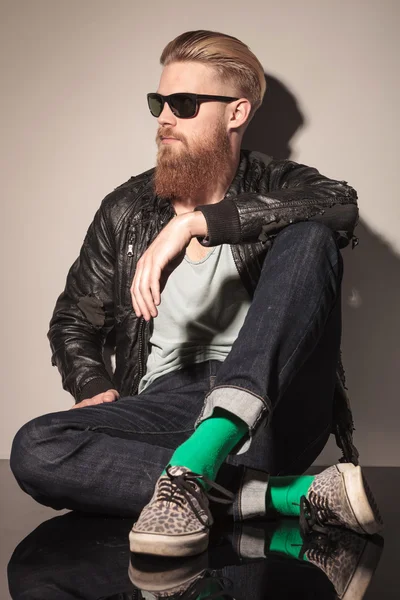 Fashion man with long red beard sitting — Stock Photo, Image