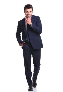 cebinde bir elinizle yürüyüş iş adamı