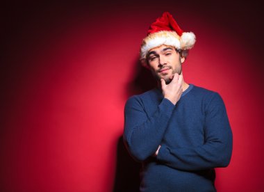 Genç santa sakalını tırmalamak