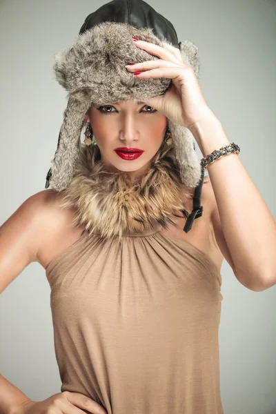 Sexy beautiful woman in luxury clothes and fur hat — Stock Photo, Image