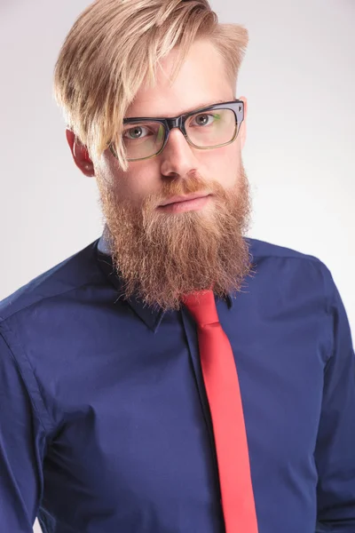 Blond beard man wearing a blue shirt and red tie — Stock Photo, Image