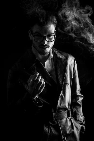 Black and white image of a attractive young fashion man — Stock Photo, Image