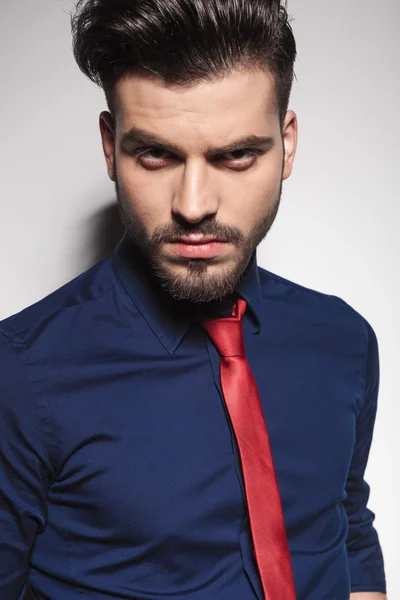 Handsome young business man wearing a blue shirt and — Stock Photo, Image