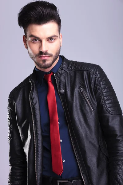 Young casual business man wearing a leather jacket — Stock Photo, Image