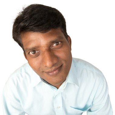 kameraya bakıyor öyle bir endişe Hint iş yürütme. Beyaz arka plan üzerinde izole.