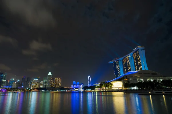 Marina Bay Sands la nuit — Photo