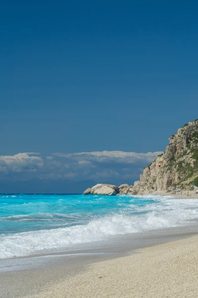 Kathisma Beach, Lefkas ön i Joniska Grekland. — Stockfoto