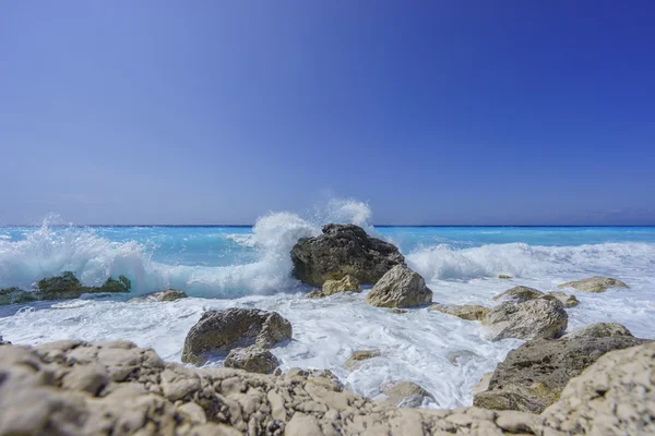 O mar Jónico em Lefkada Grécia — Fotografia de Stock