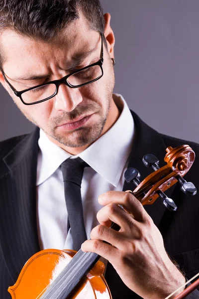 Violinist  playing violin — Stock Photo, Image