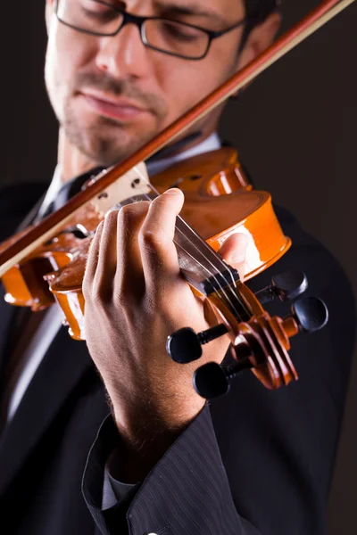 Violinista che suona il violino — Foto Stock