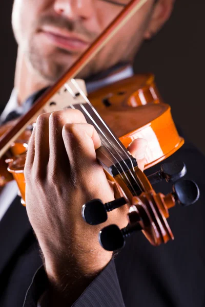 Violinist  playing violin — Stock Photo, Image
