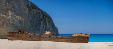 zakynthos'daki navagio plajı