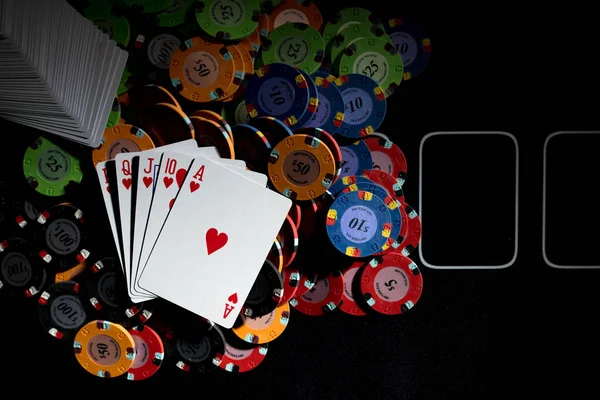 Pokerspel Vid Kasinots Spelbord — Stockfoto