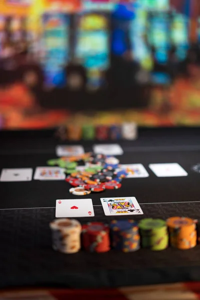 Kumarhanede Yüksek Bahisli Texas Poker Masası — Stok fotoğraf