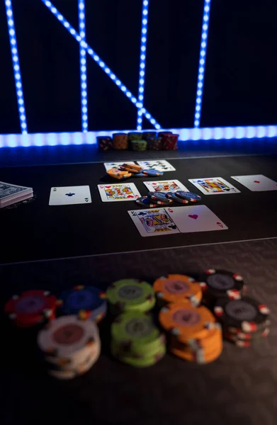 Nagy Tét Texas Hold Póker Játék Kaszinóban — Stock Fotó