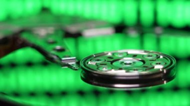 Matrix patern içeren mekanik sabit disk sürücüsü