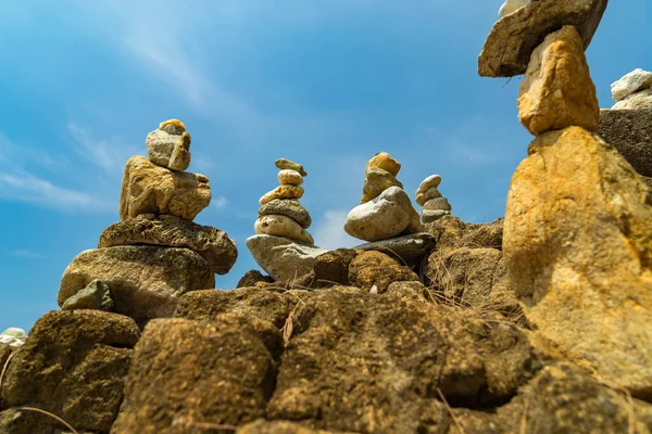 Lak Lam Ulusal Parkı Tayland Sahilinde Dengeli Taşlar — Stok fotoğraf