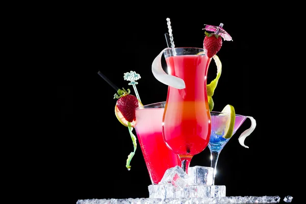 Fresh tropical strawberry cocktail — Stock Photo, Image