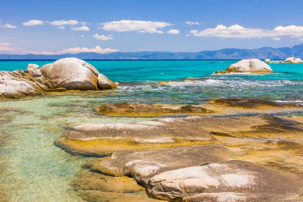 Schöner strand in griechenland — Stockfoto