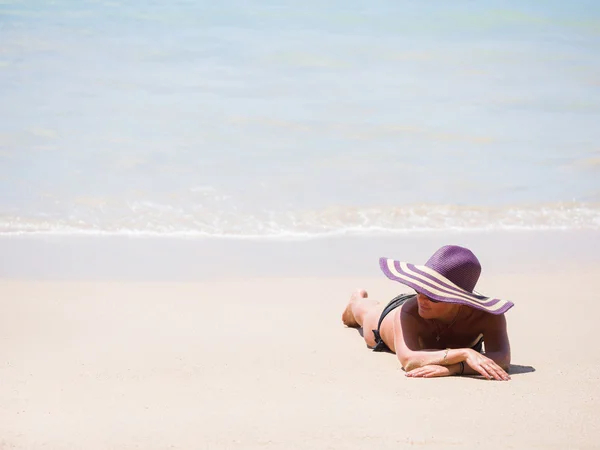 Kadın Tayland Beach — Stok fotoğraf