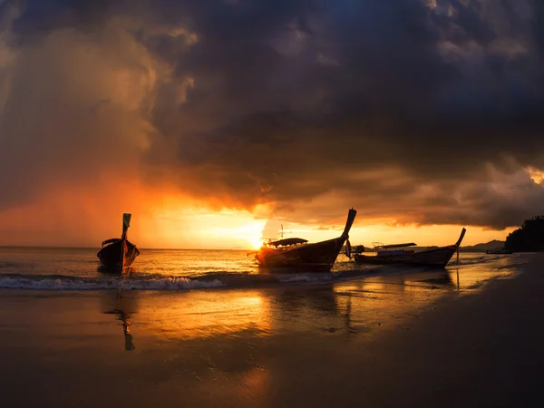 Boot in krabi thailand — Stockfoto