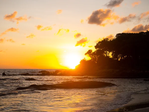 サムイ島での海の日の出 — ストック写真