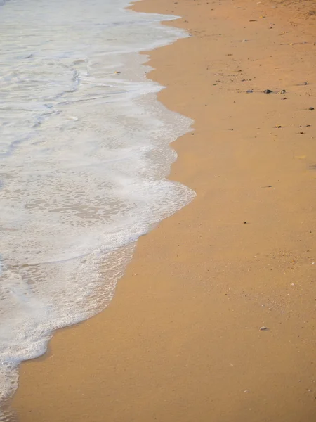 Sandstrand und Welle — Stockfoto