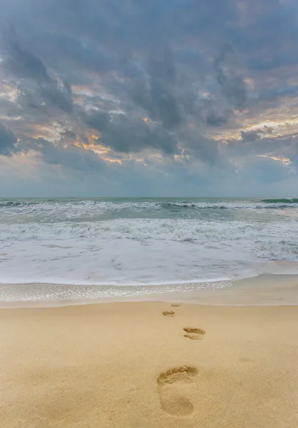 Empreintes de pas sur la plage — Photo