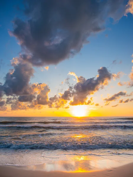 Sonnenaufgang auf der Insel Koh Samui — Stockfoto