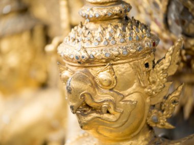 Wat Phra Kaew (tapınakta grand palace)