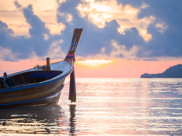 Barco en Phuket Tailandia — Foto de Stock