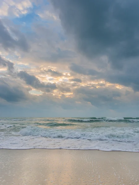 Indischer Ozean an einem stürmischen Tag — Stockfoto
