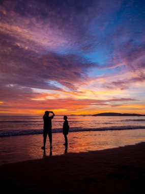 Günbatımı Ao Nang beach