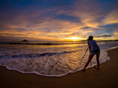 Günbatımı Ao Nang beach