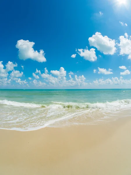 Tropical beach in Koh Samui — Stock Photo, Image