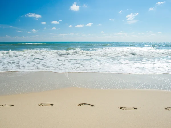 Fußabdrücke im Sand — Stockfoto