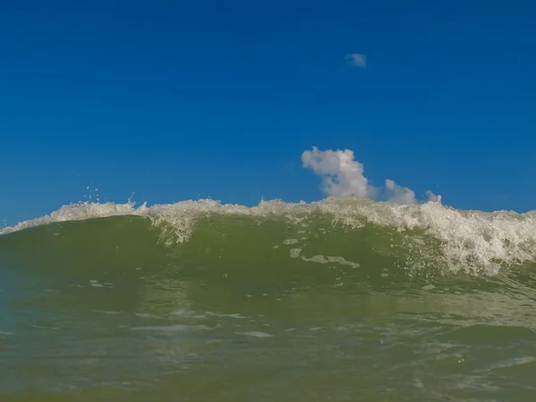 Ondas oceânicas fecham — Fotografia de Stock