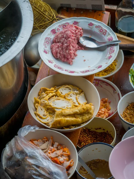 Der schwimmende markt in bangkok — Stockfoto