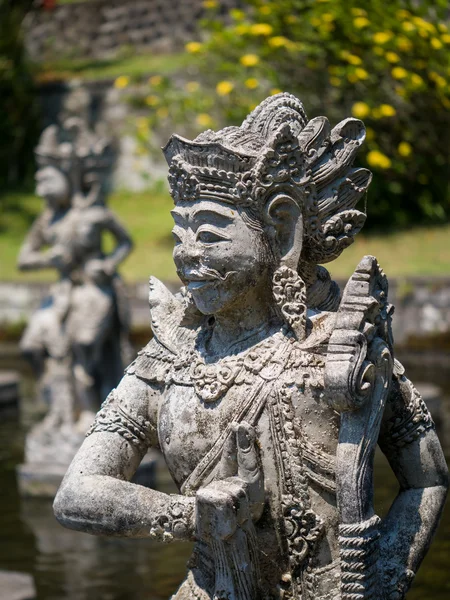 Socha v Taman Ujung vodní palác, Bali — Stock fotografie