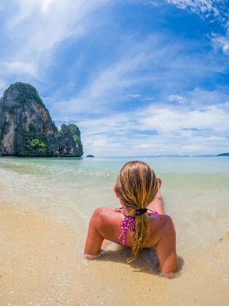 Le thailand de plage tropicale ferroviaire — Photo