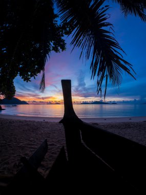 güzel gündoğumu rawai Phuket