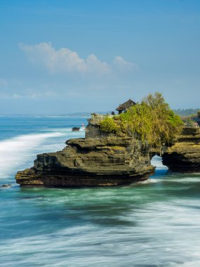Tanah Lot tapınakta Bali Adası
