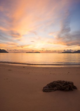 Günbatımı Ao Nang beach