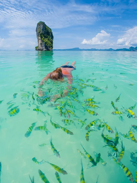 Woman swimming with snorkel, Andaman Sea — Stock Photo, Image