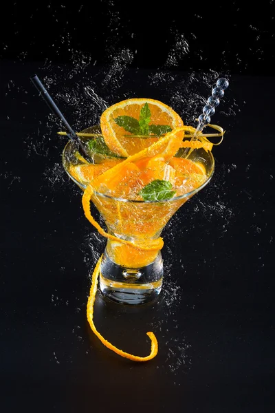 Frischer Orangen-Mojito-Cocktail — Stockfoto