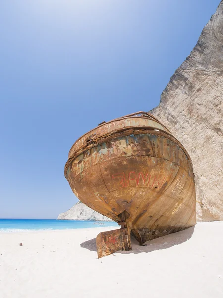 A famosa praia Navagio Shipwreck na ilha de Zakynthos — Fotografia de Stock