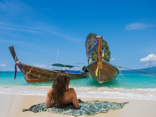 Barco em phuket tailândia — Fotografia de Stock